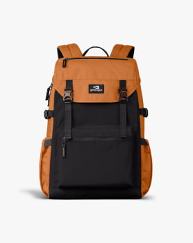 MOCHILA PELICAN 2.0 30L PRETO E CARAMELO - GALÁPAGOS