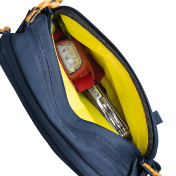BOLSA POCHETE CAMALEÃO 2.0 MARINHO E CARAMELO - INVICTUS