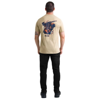 CAMISETA CONCEPT K9 BUDDY CLASSIC 10 ANOS CAQUI - INVICTUS