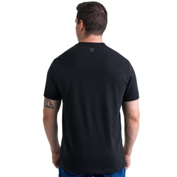 CAMISETA CONCEPT OLD SKULL CLASSIC 10 ANOS PRETA - INVICTUS