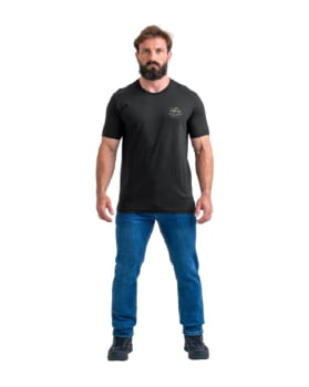 CAMISETA  CONQUER SNAKE PRETA INVICTUS