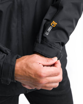 JAQUETA TÁTICA RAIN 3.0 IMPERMEÁVEL LEGACY SERIES WARSKIN BLACK - INVICTUS