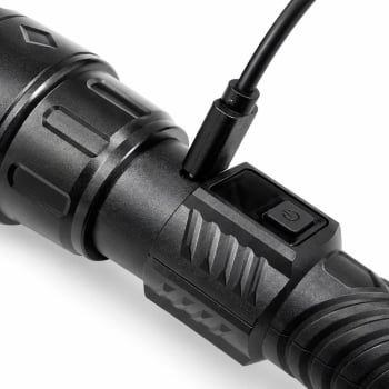 LANTERNA RECARREGÁVEL FOCO 250 LUMENS - NTK