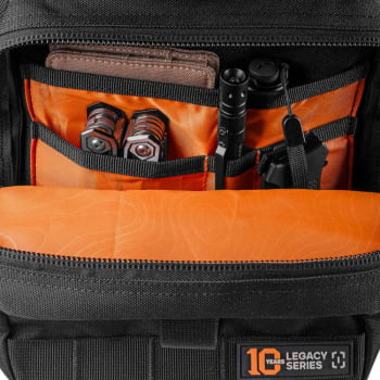 MOCHILA ASSAULT URBAN 2.0 EDIÇÃO 10 ANOS 35L PRETA - INVICTUS