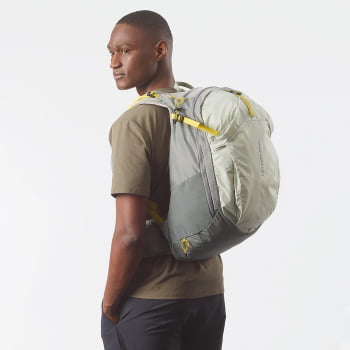 MOCHILA DE HIKING TRAILBLAZER 30 LITROS BEGE E AMARELO - SALOMON