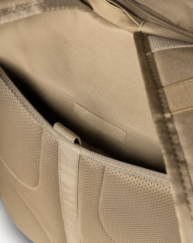 MOCHILA TÁTICA COMMANDER 2.0 50L COYOTE - INVICTUS
