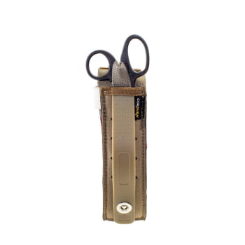 PORTA TORNIQUETE CAT COM PORTA TESOURA MOLLE COYOTE - WARFARE