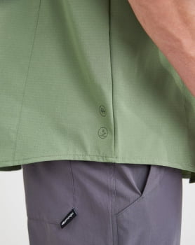 CAMISA TÉCNICA DEFENDER UV50+ MASCULINA VERDE - GALÁPAGOS