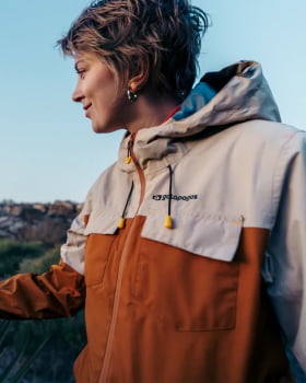 JAQUETA IMPERMEÁVEL DARWIN HEAT FEMININA TERRACOTA - GALÁPAGOS